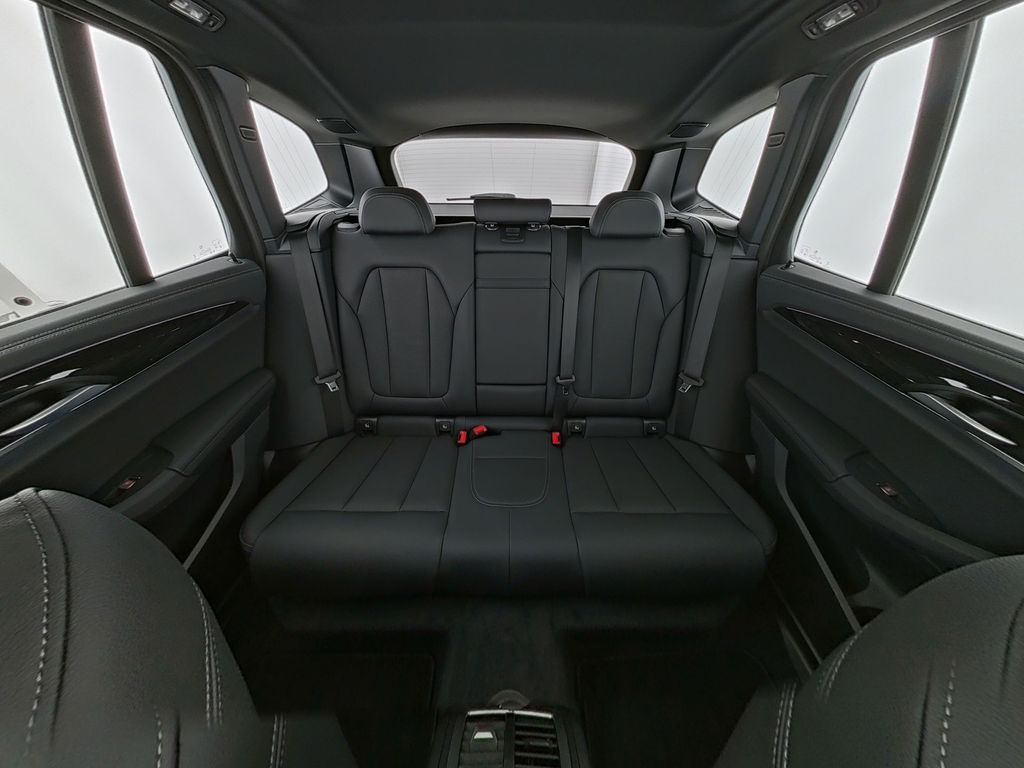 BMW iX3 2023