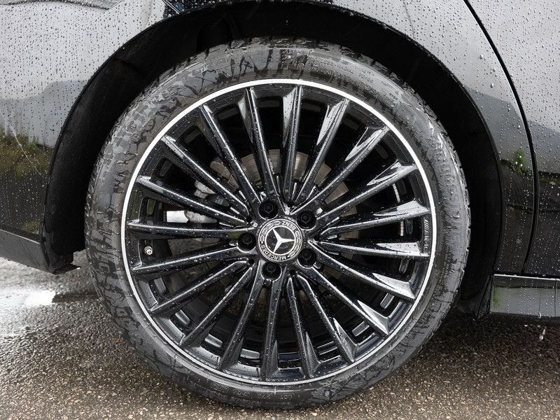 Mercedes-Benz CLA 220 2025