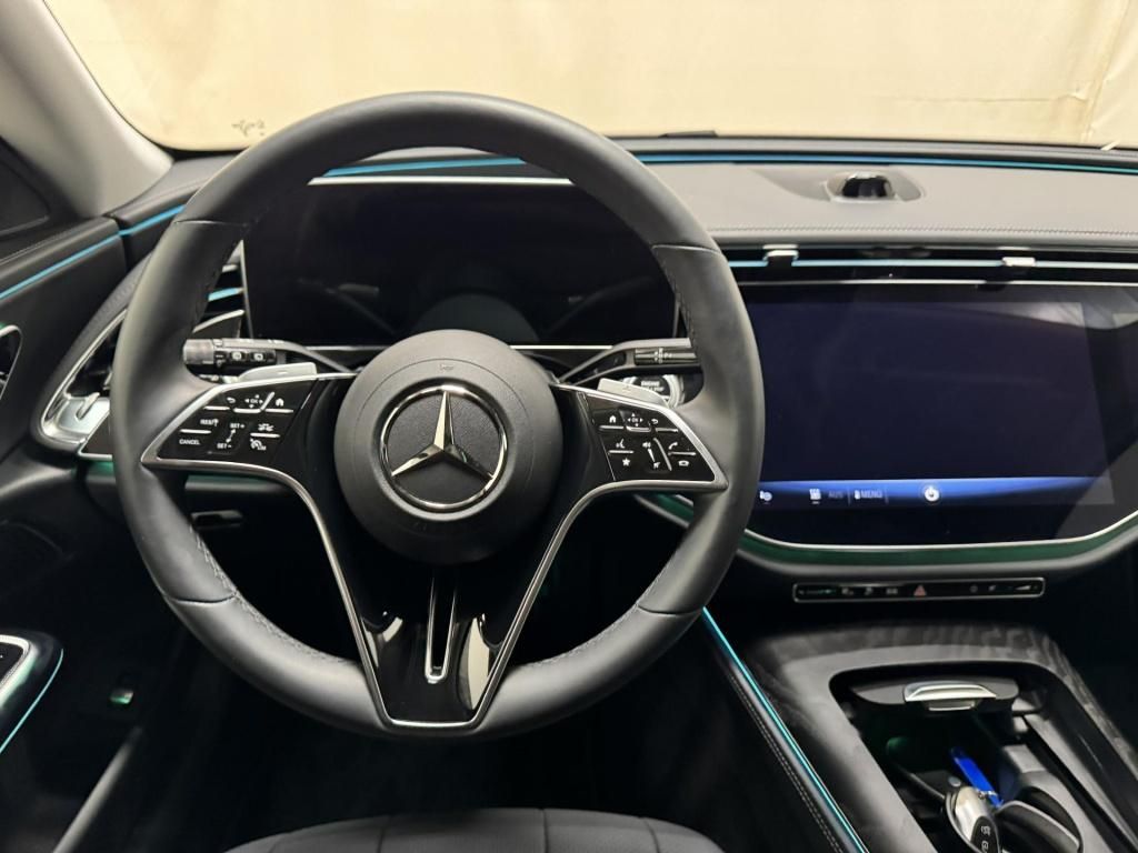 Mercedes-Benz E 300 2024