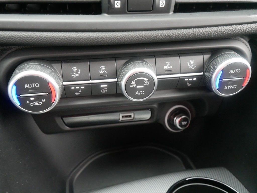 Alfa Romeo Giulia 2023