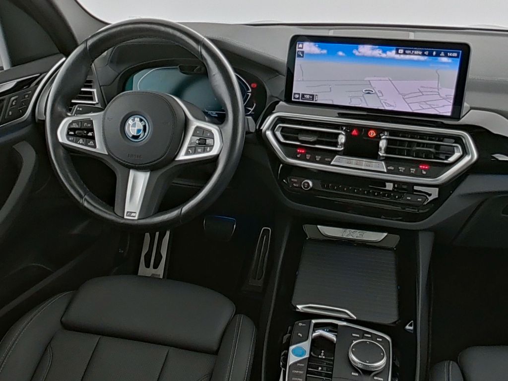 BMW iX3 2023