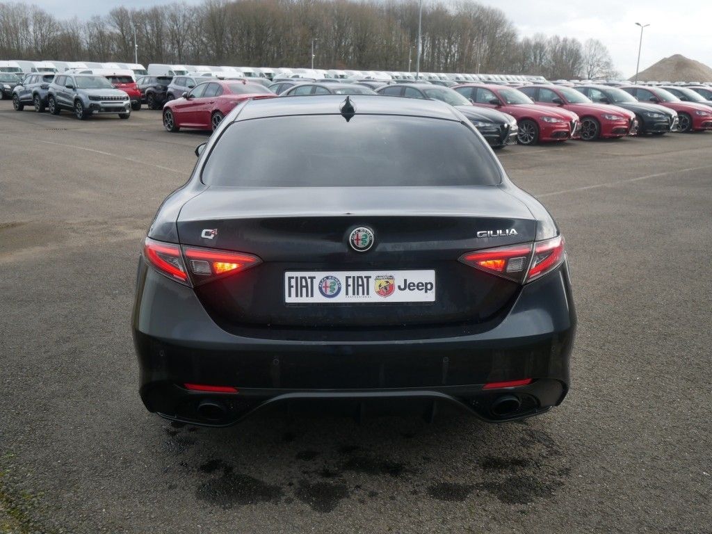 Alfa Romeo Giulia 2023