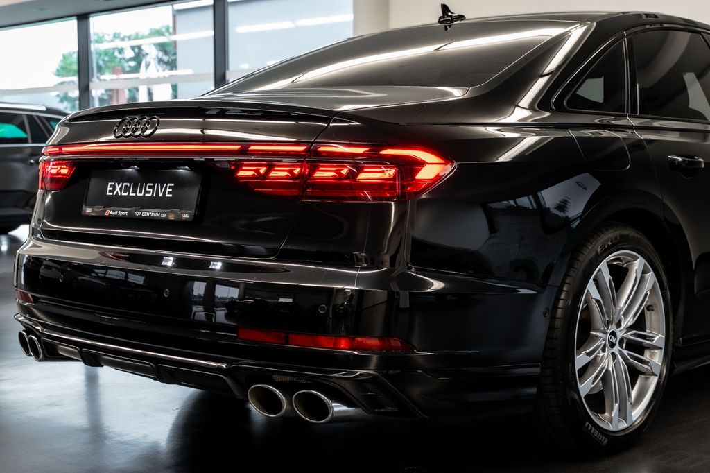 Audi S8 2023