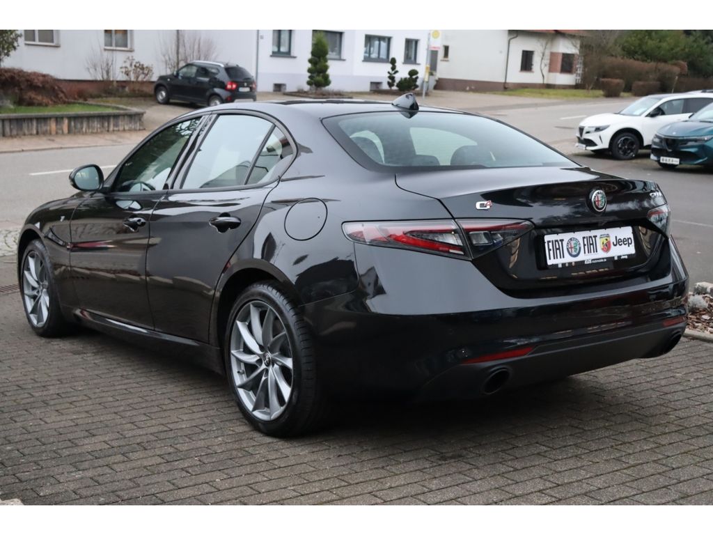 Alfa Romeo Giulia 2023