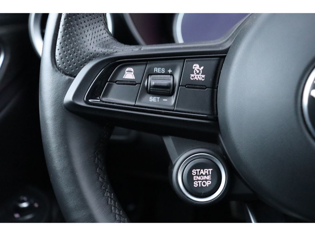 Alfa Romeo Giulia 2023