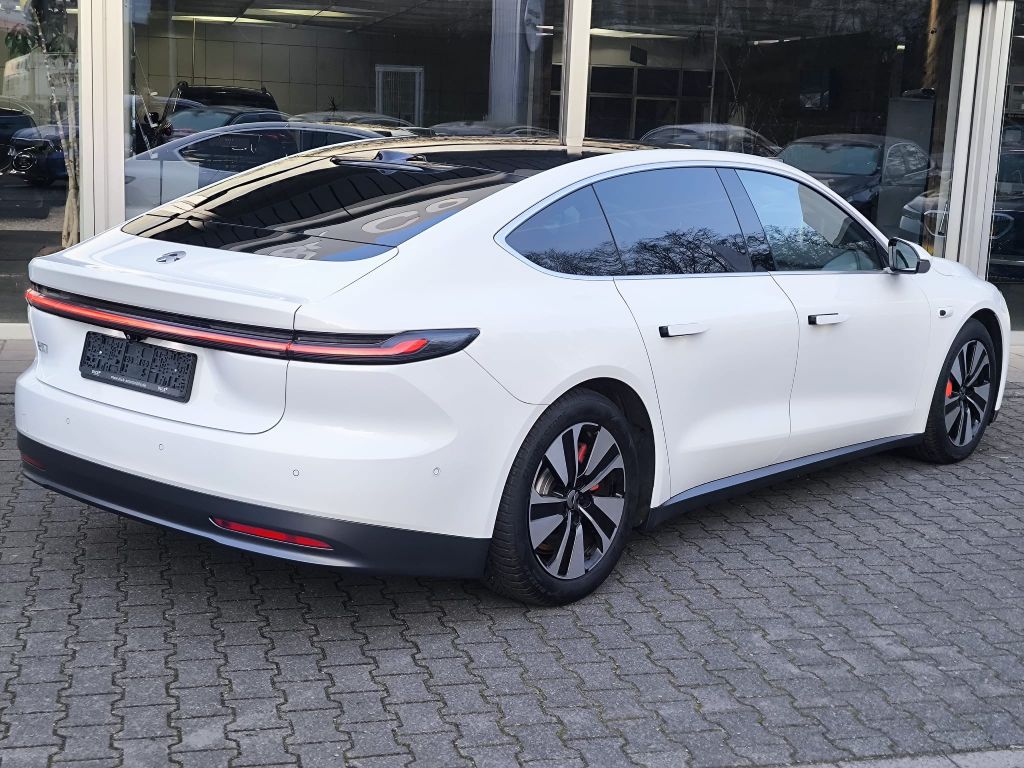 NIO ET7 2022