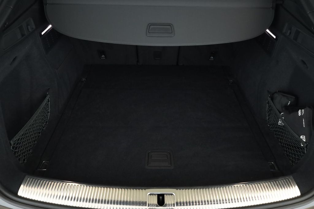 Audi SQ5 2025