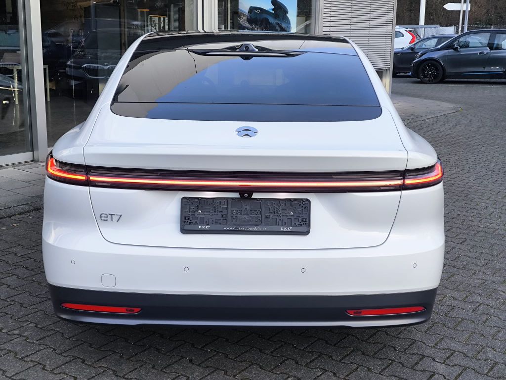 NIO ET7 2022