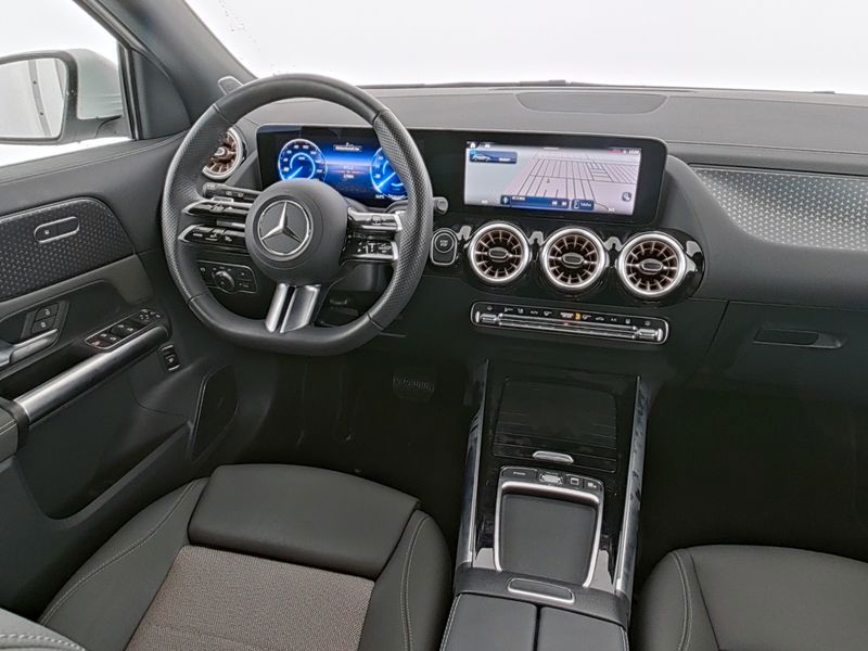 Mercedes-Benz EQA 2025