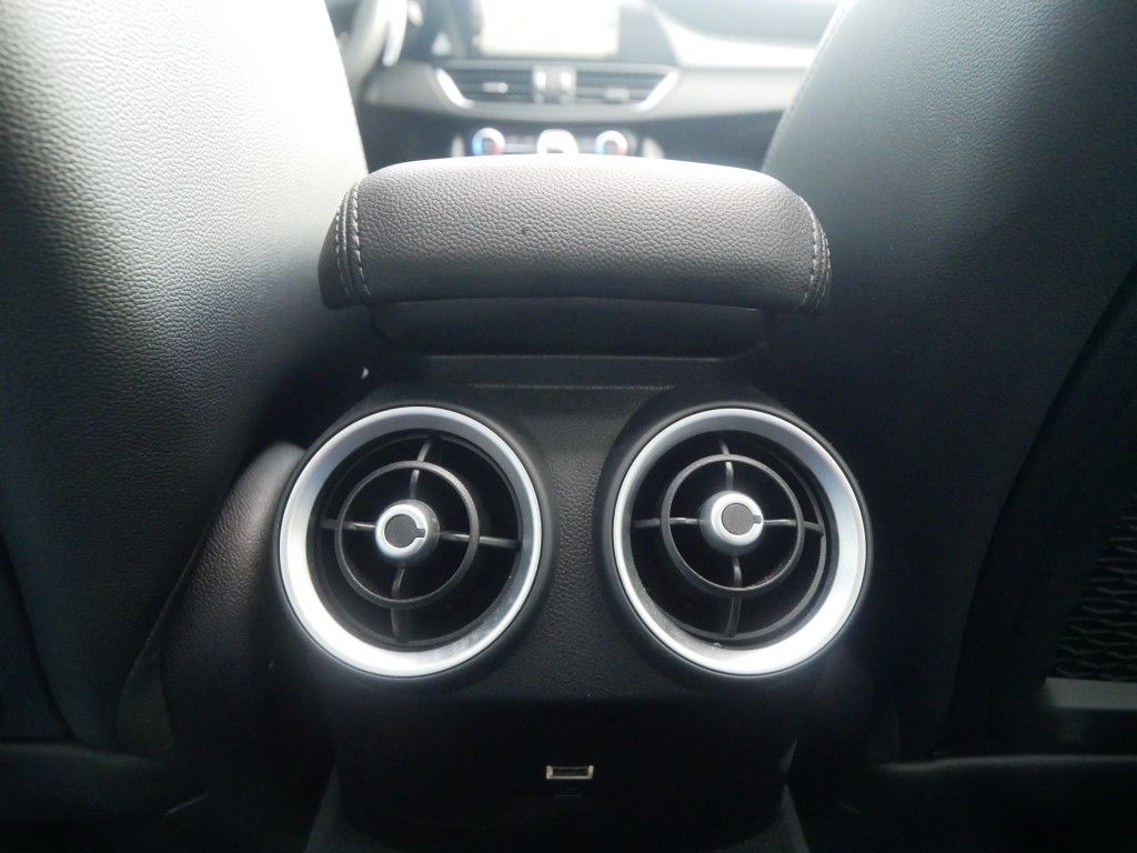 Alfa Romeo Giulia 2023