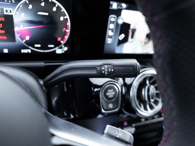 Mercedes-Benz GLA 200 2025