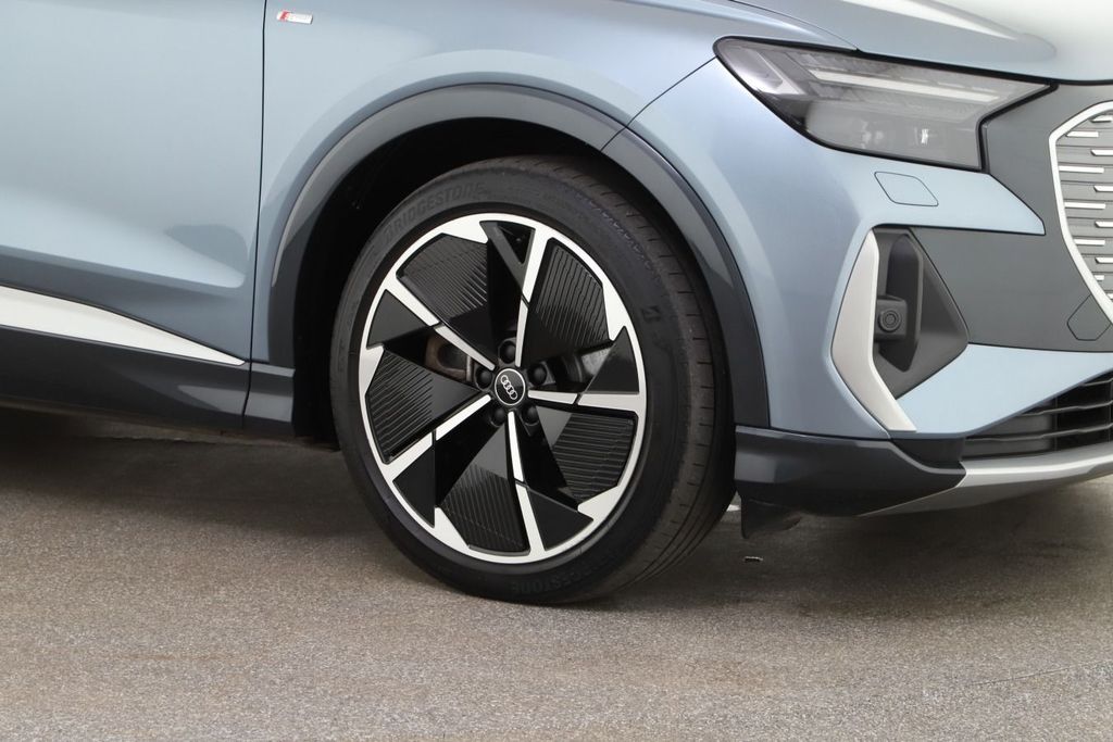 Audi Q4 e-tron 2021