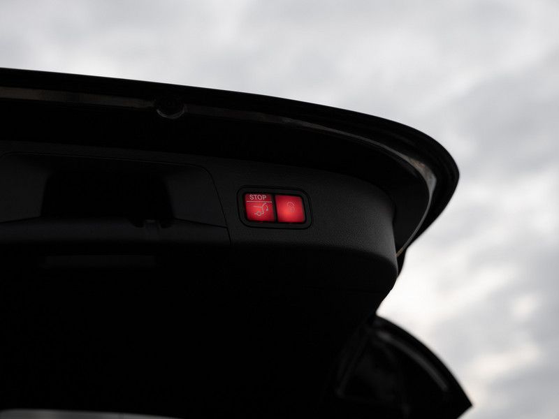 Mercedes-Benz GLA 200 2025