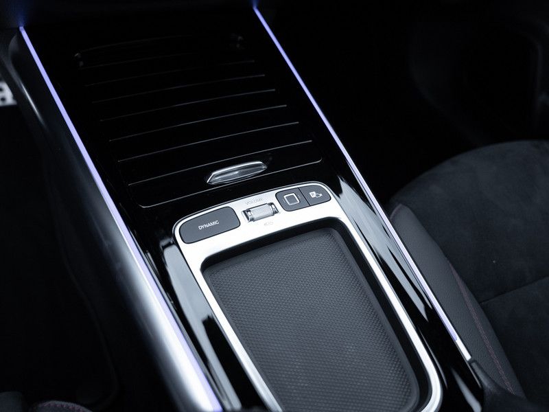 Mercedes-Benz GLA 200 2025