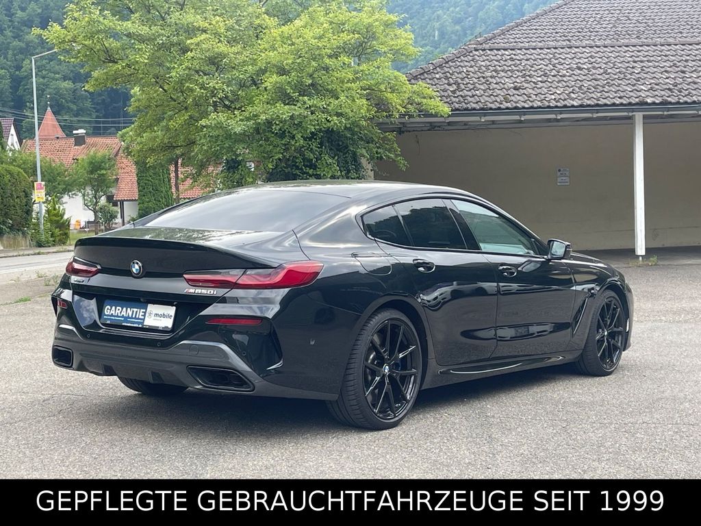 BMW M850 2022