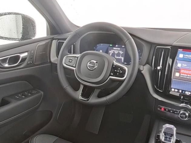 Volvo XC60 2025