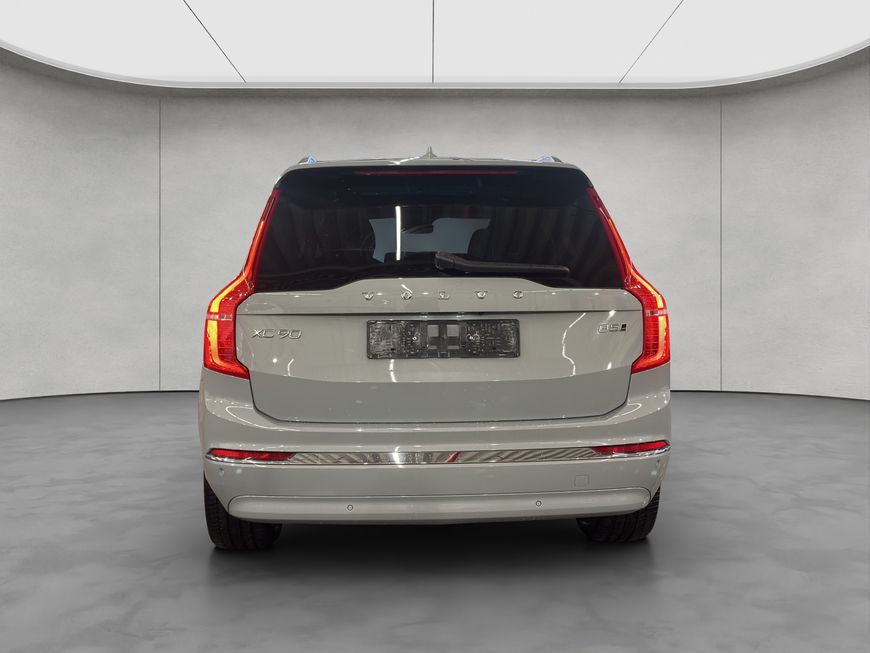 Volvo XC90 2023
