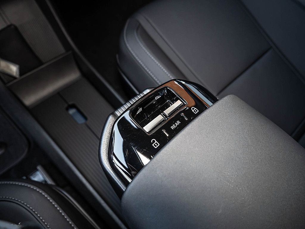Volvo EX30 2025