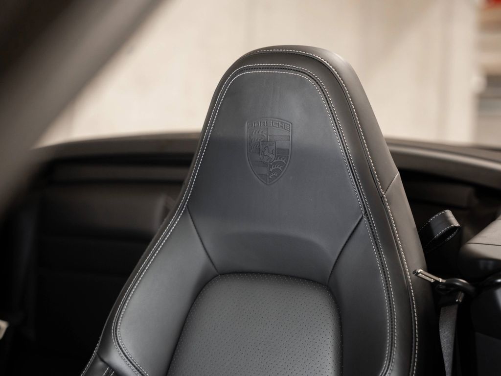 Porsche 992 2021
