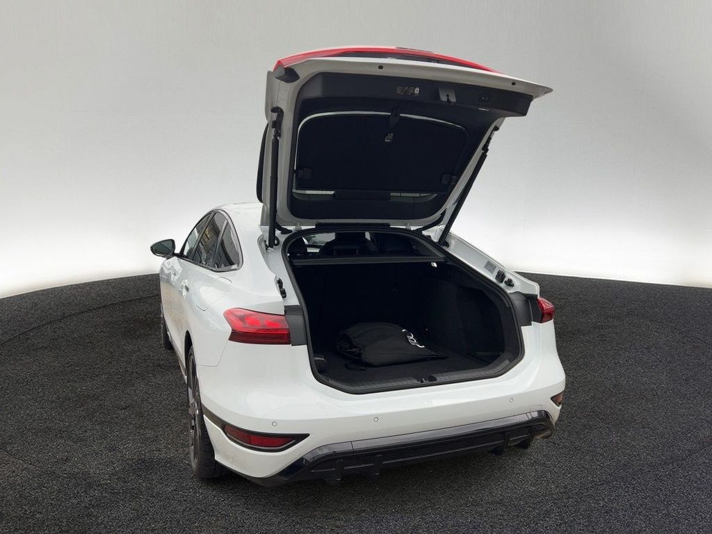 Audi A6 e-tron 2025