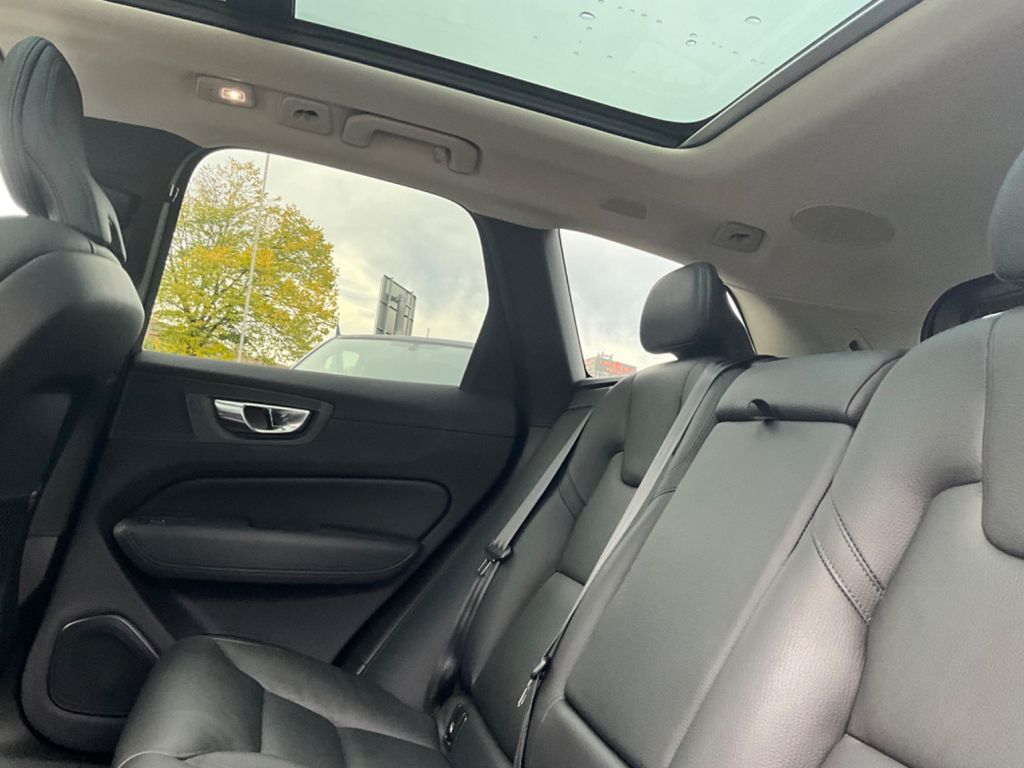 Volvo XC60 2022