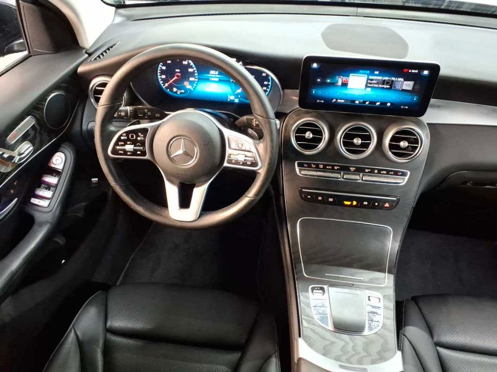 Mercedes-Benz GLC 300 2021