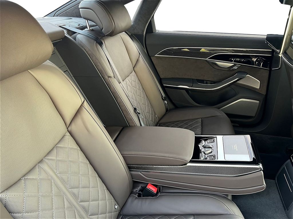 Audi S8 2022