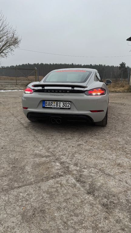 Porsche Cayman 2024