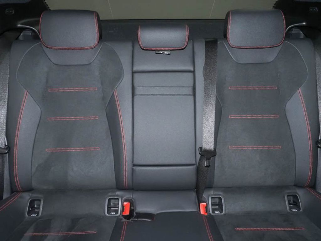 Mercedes-Benz A 220 2024