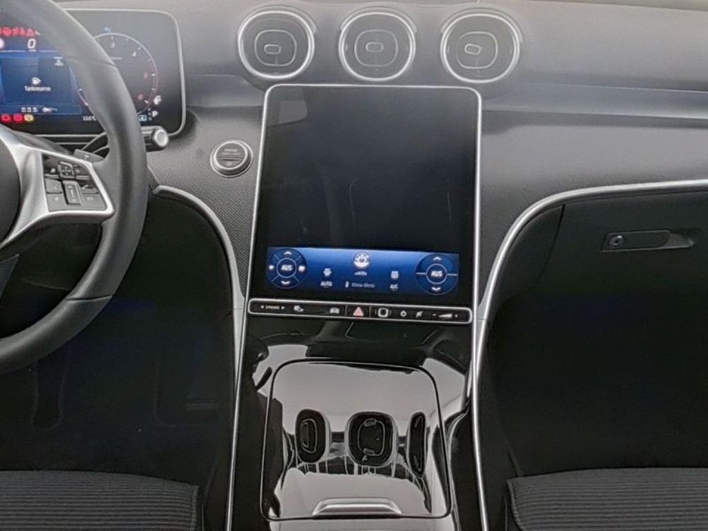 Mercedes-Benz C 200 2024