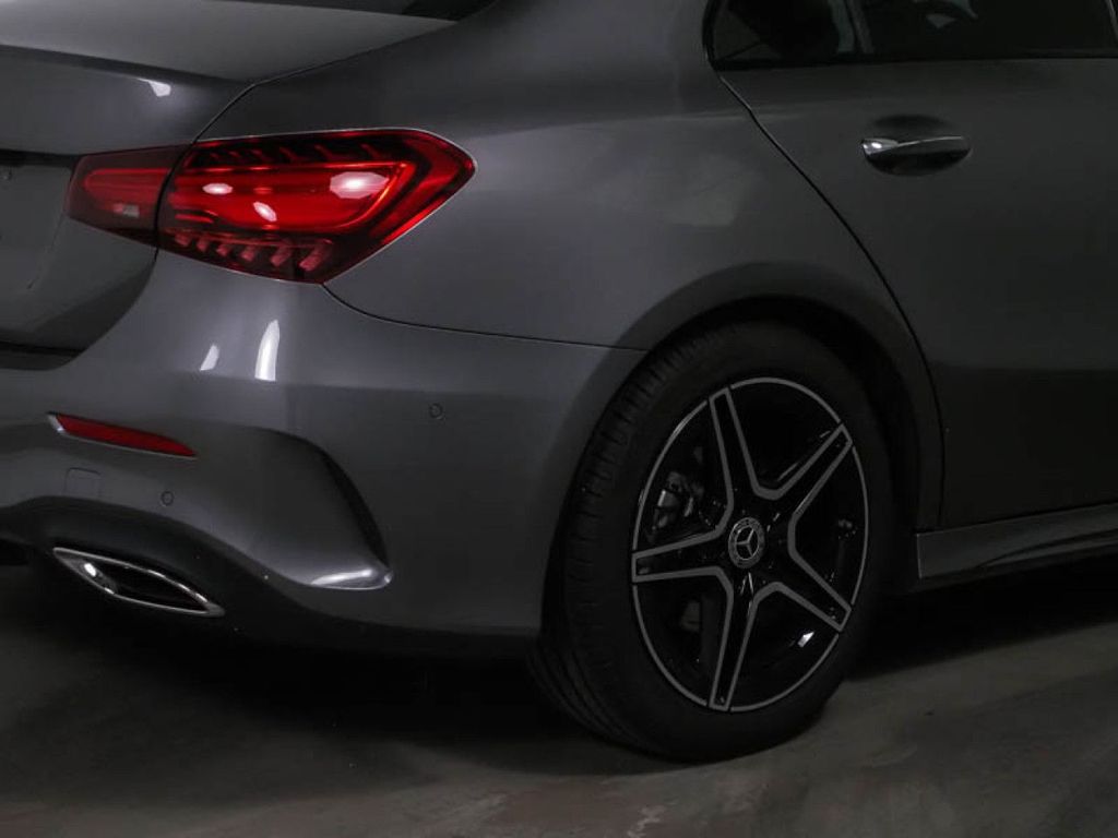 Mercedes-Benz A 220 2024