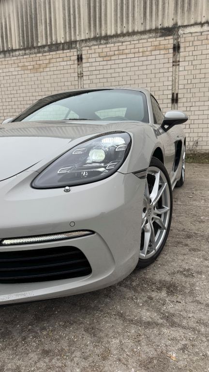 Porsche Cayman 2024