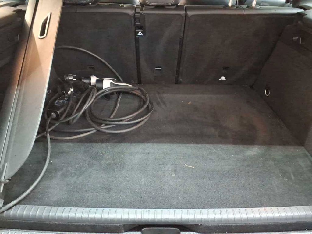 Mercedes-Benz GLC 300 2021