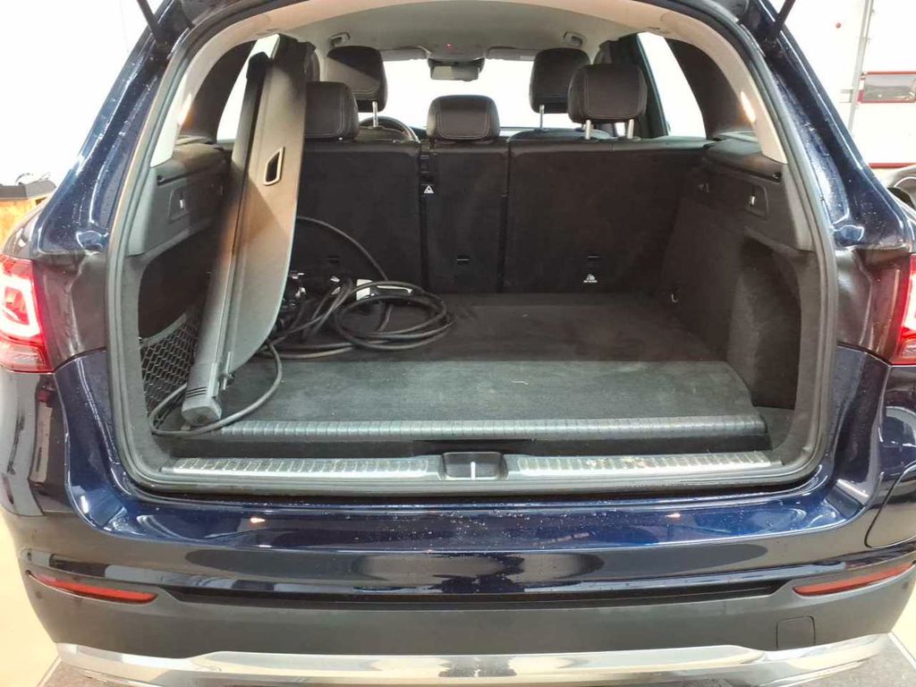 Mercedes-Benz GLC 300 2021