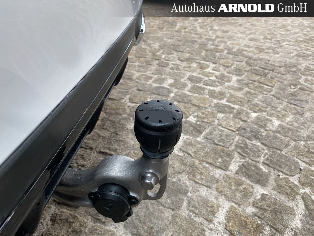 Mercedes-Benz E 300 2025