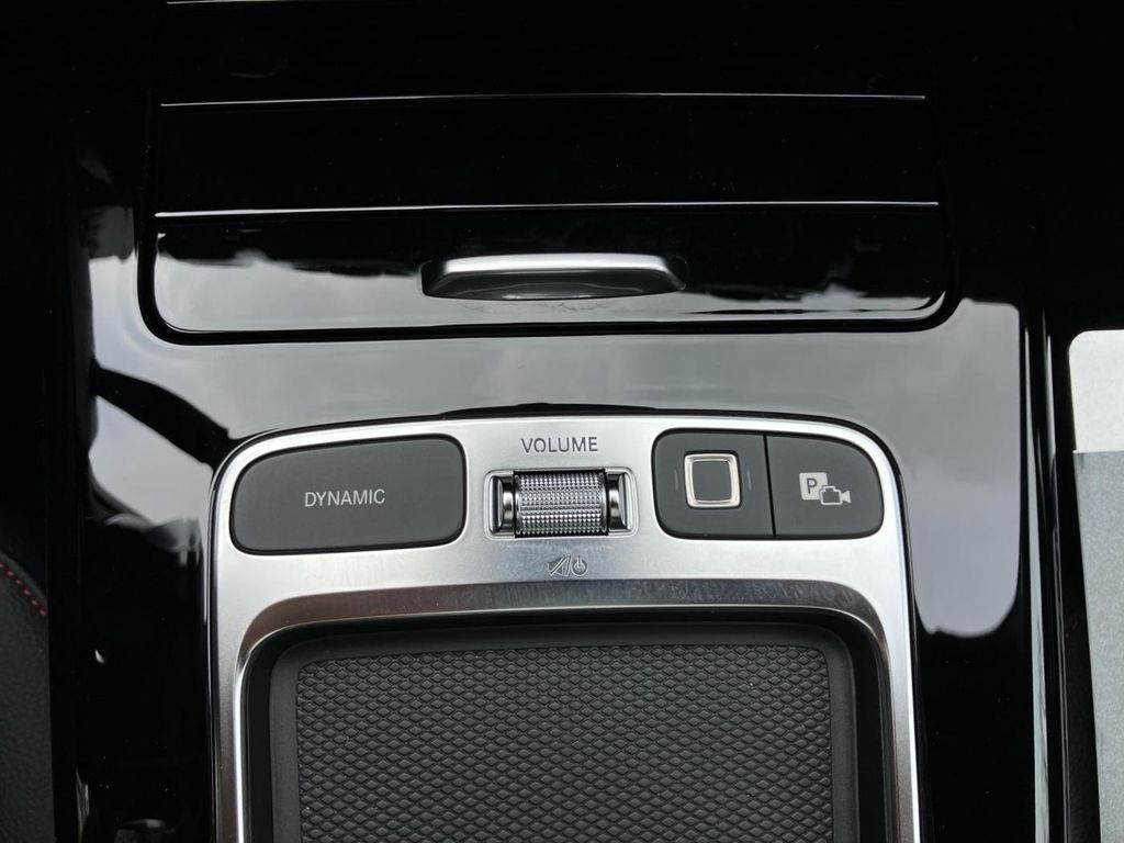 Mercedes-Benz CLA 200 2025