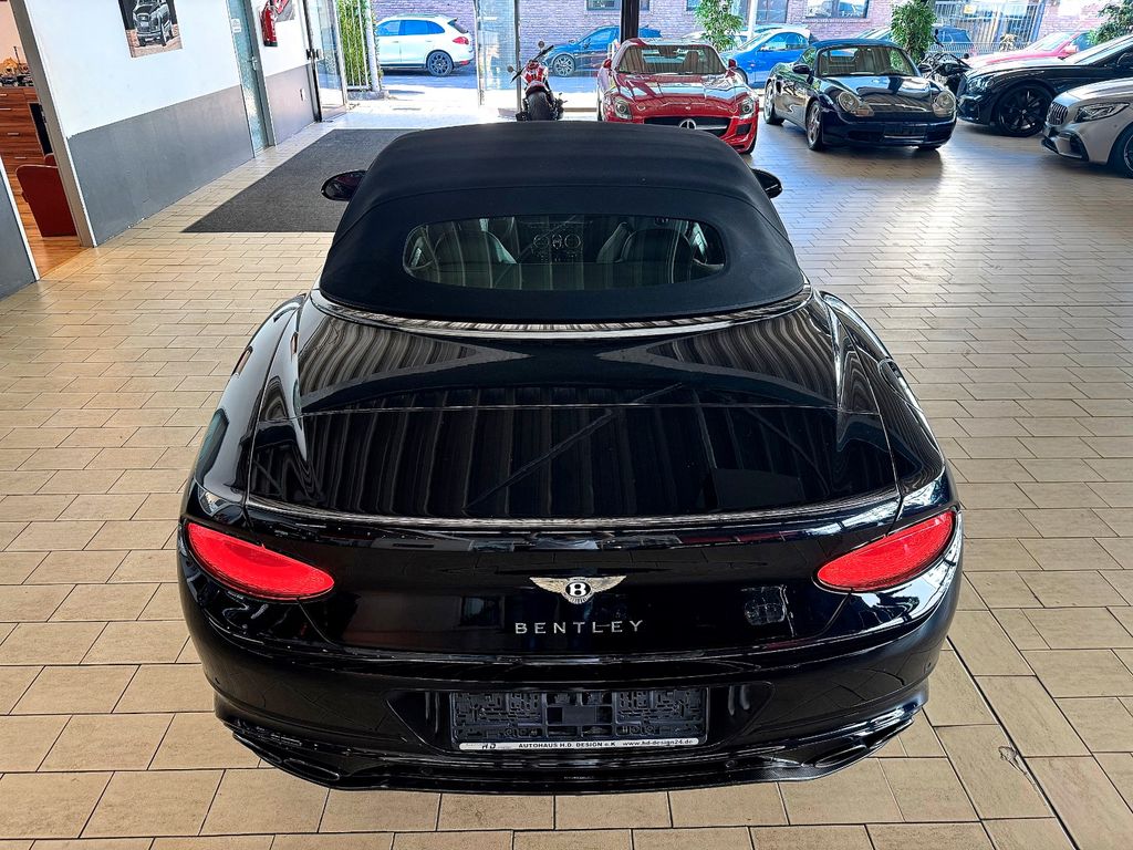 Bentley Continental GTC 2022