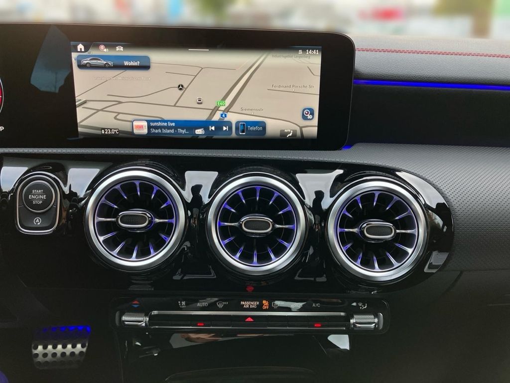 Mercedes-Benz CLA 200 2025