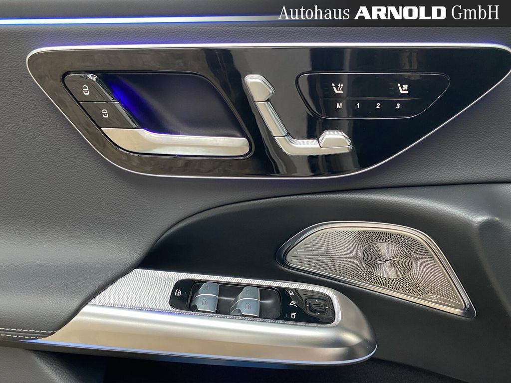 Mercedes-Benz E 300 2025
