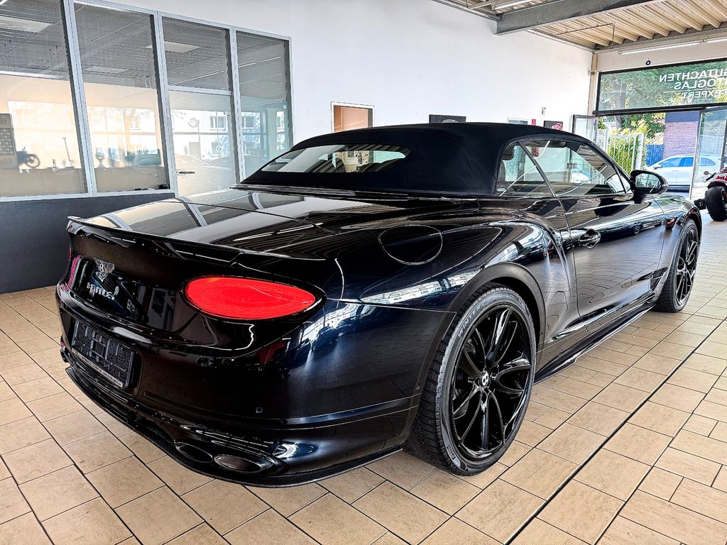 Bentley Continental GTC 2022