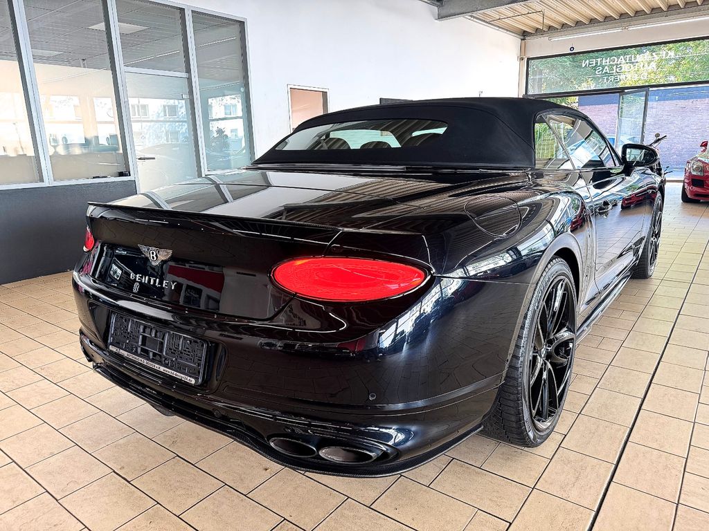 Bentley Continental GTC 2022