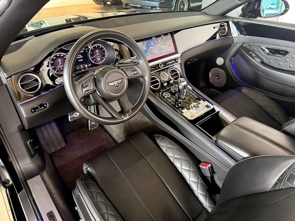 Bentley Continental GTC 2022