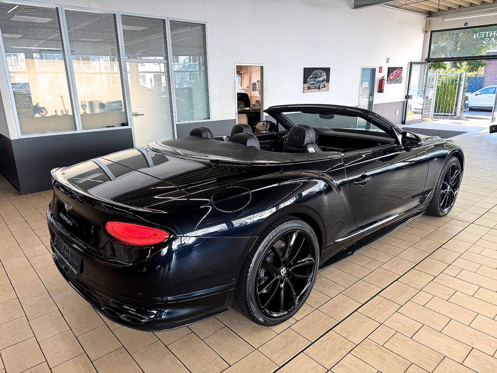 Bentley Continental GTC 2022