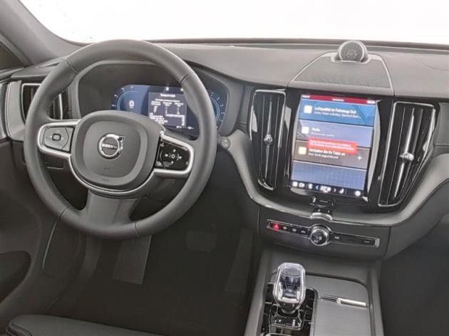 Volvo XC60 2025