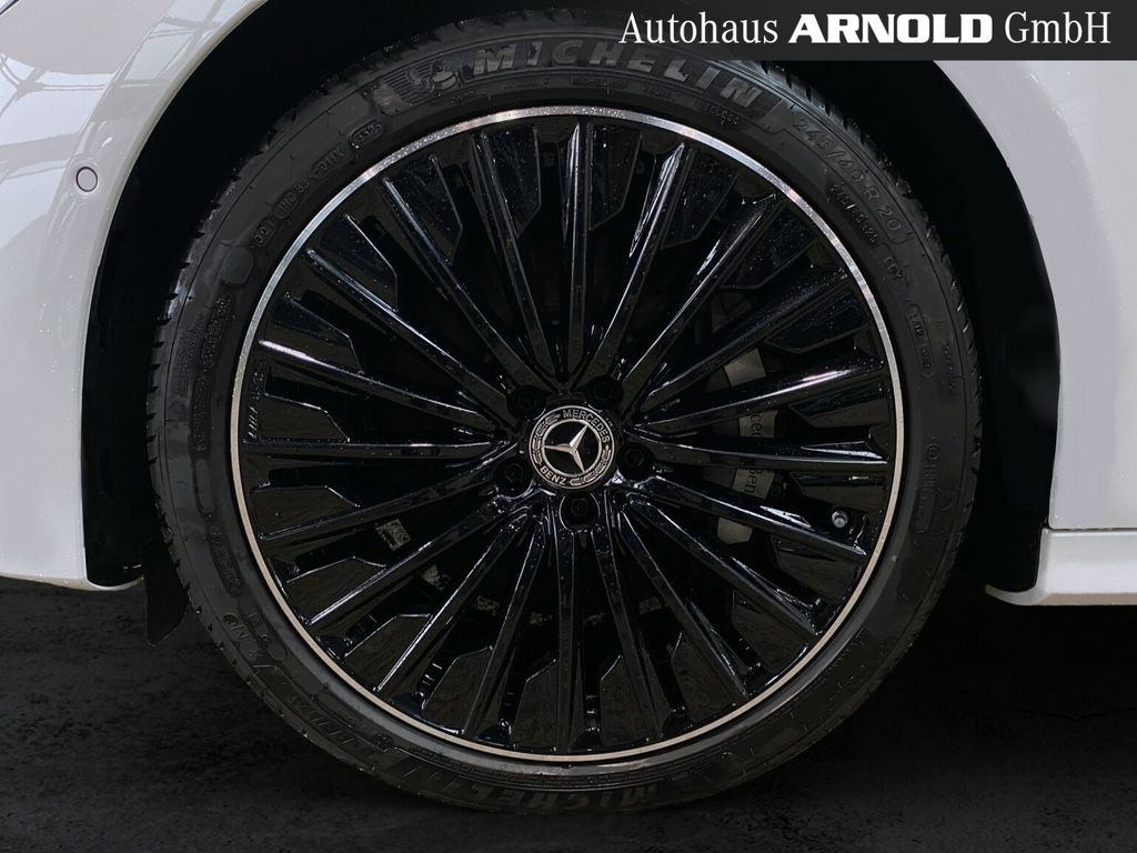 Mercedes-Benz E 300 2025