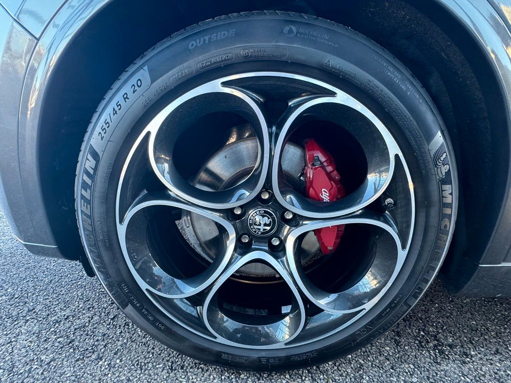 Alfa Romeo Stelvio 2020