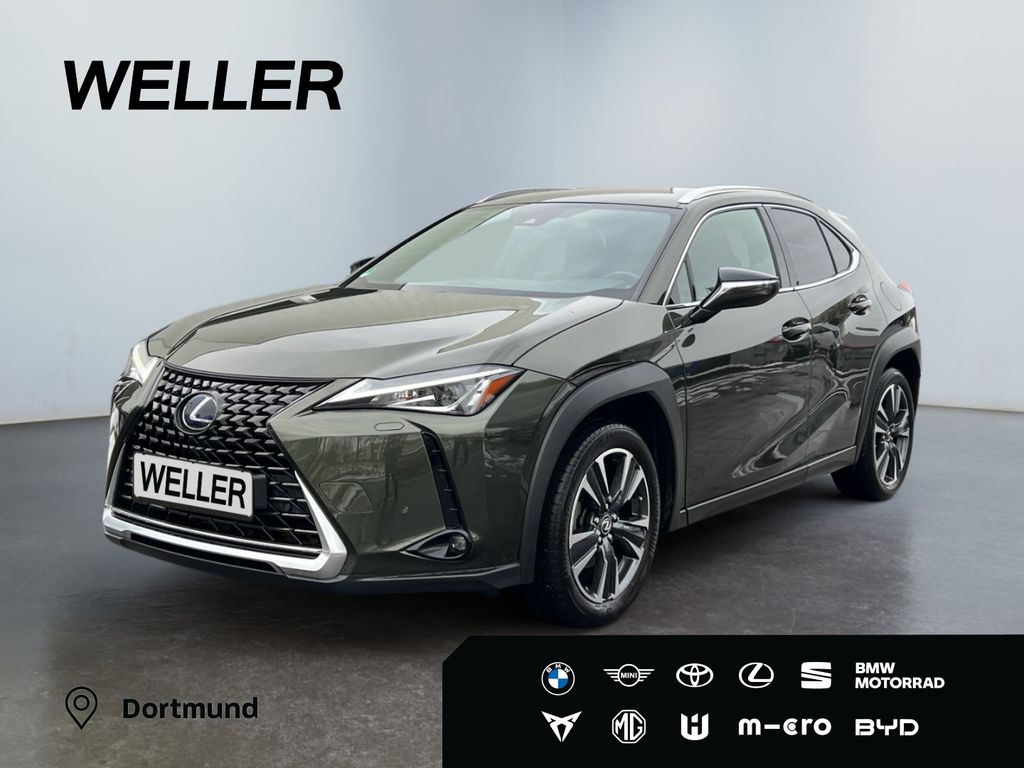 Lexus UX 2022