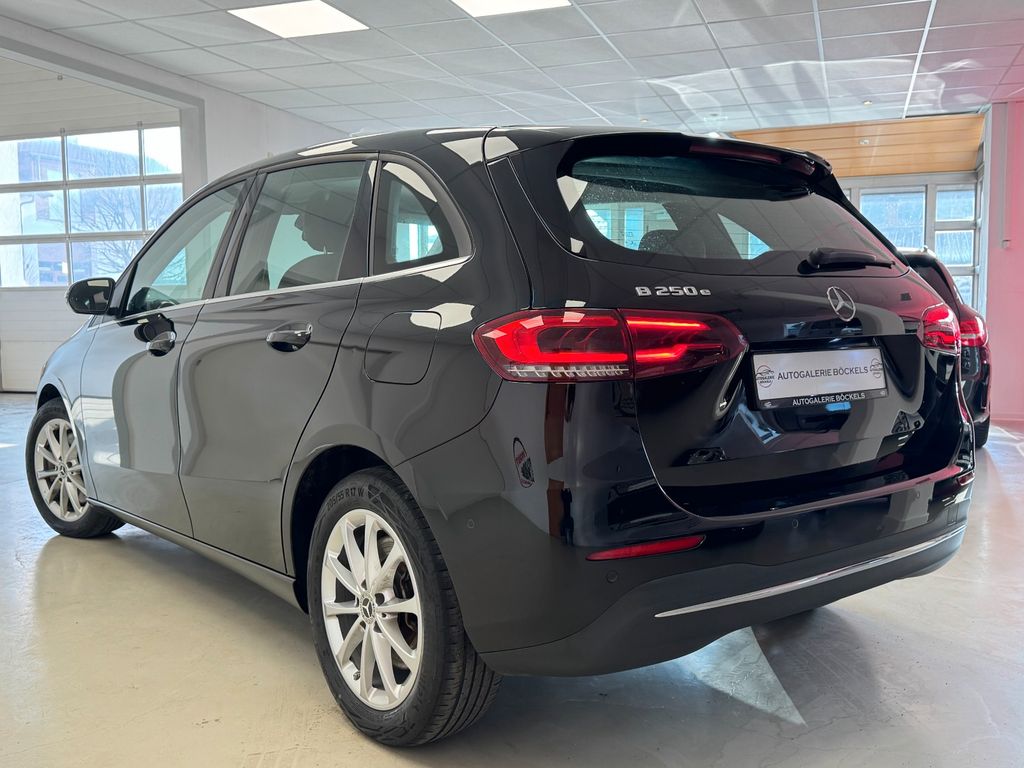 Mercedes-Benz B 250 2022