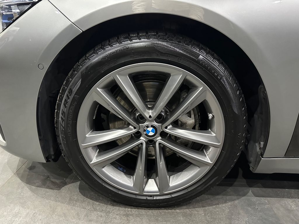 BMW 730 2022