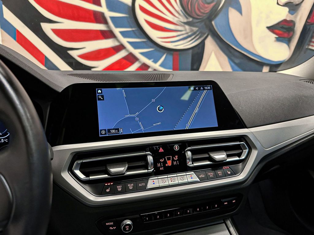 BMW 330 2021